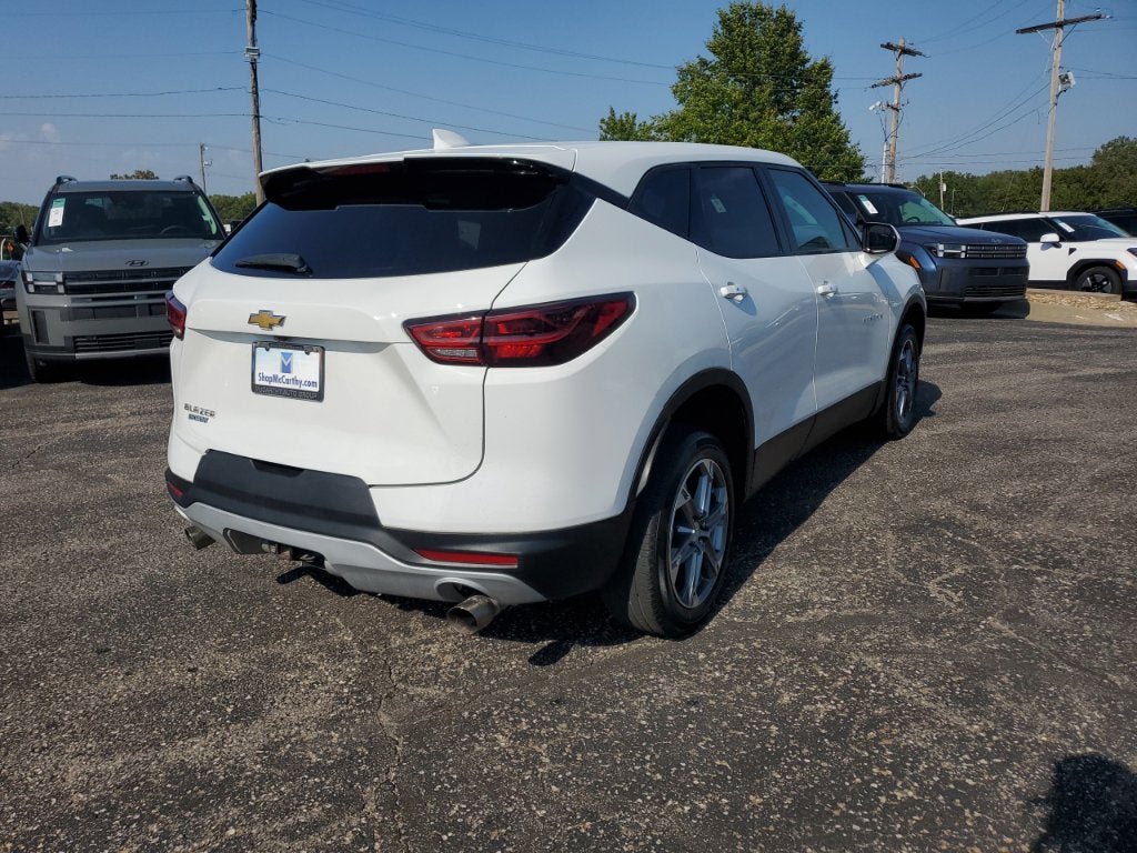 Used 2024 Chevrolet Blazer LT AWD/4WD image 4