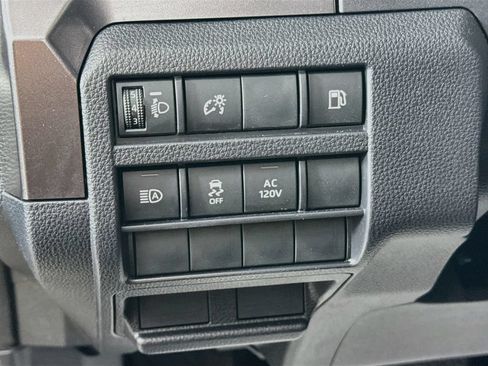 Certified 2025 Toyota 4Runner TRD Off-Road AWD/4WD image 10