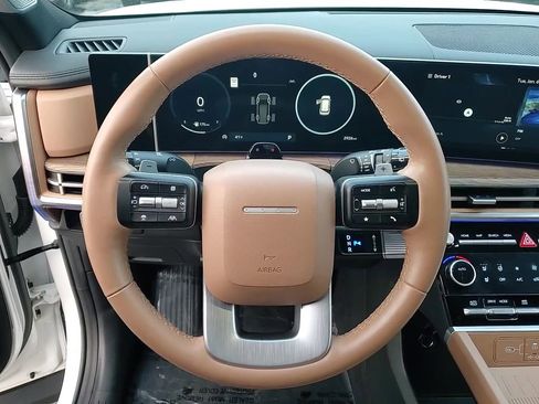 Certified 2025 Hyundai Santa Fe Limited image 15