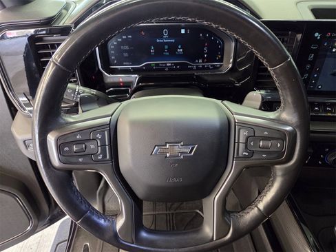 Used 2022 Chevrolet Silverado 1500 ZR2 w/ Technology Package image 14
