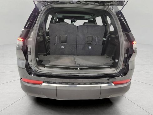 Used 2024 Jeep Grand Cherokee L Laredo AWD/4WD image 45