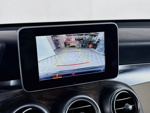 Used 2018 Mercedes-Benz GLC 300 image 15