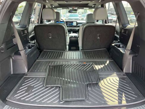 Used 2024 Kia Telluride SX X-Line AWD/4WD image 8
