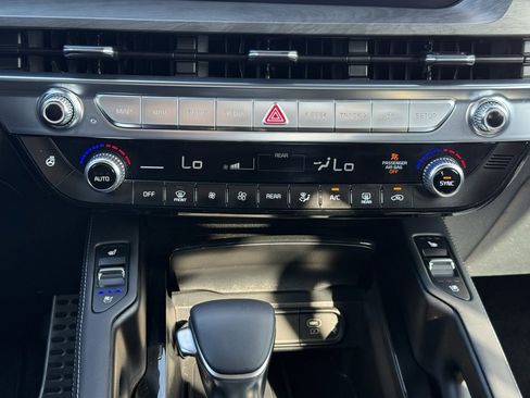 Used 2024 Kia Telluride SX Prestige X-Line image 21