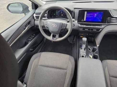 Used 2025 Toyota Camry LE FWD image 14