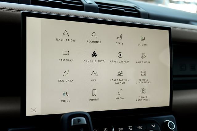 New 2026 Land Rover Defender 110 X-Dynamic SE AWD/4WD image 41