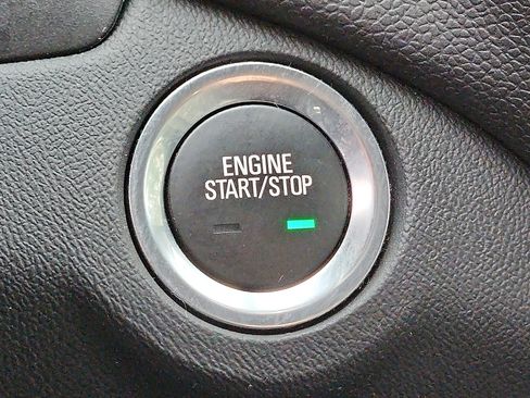 Used 2019 Chevrolet Equinox LT image 24