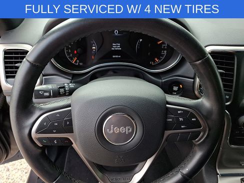 Used 2021 Jeep Grand Cherokee Laredo AWD/4WD image 18