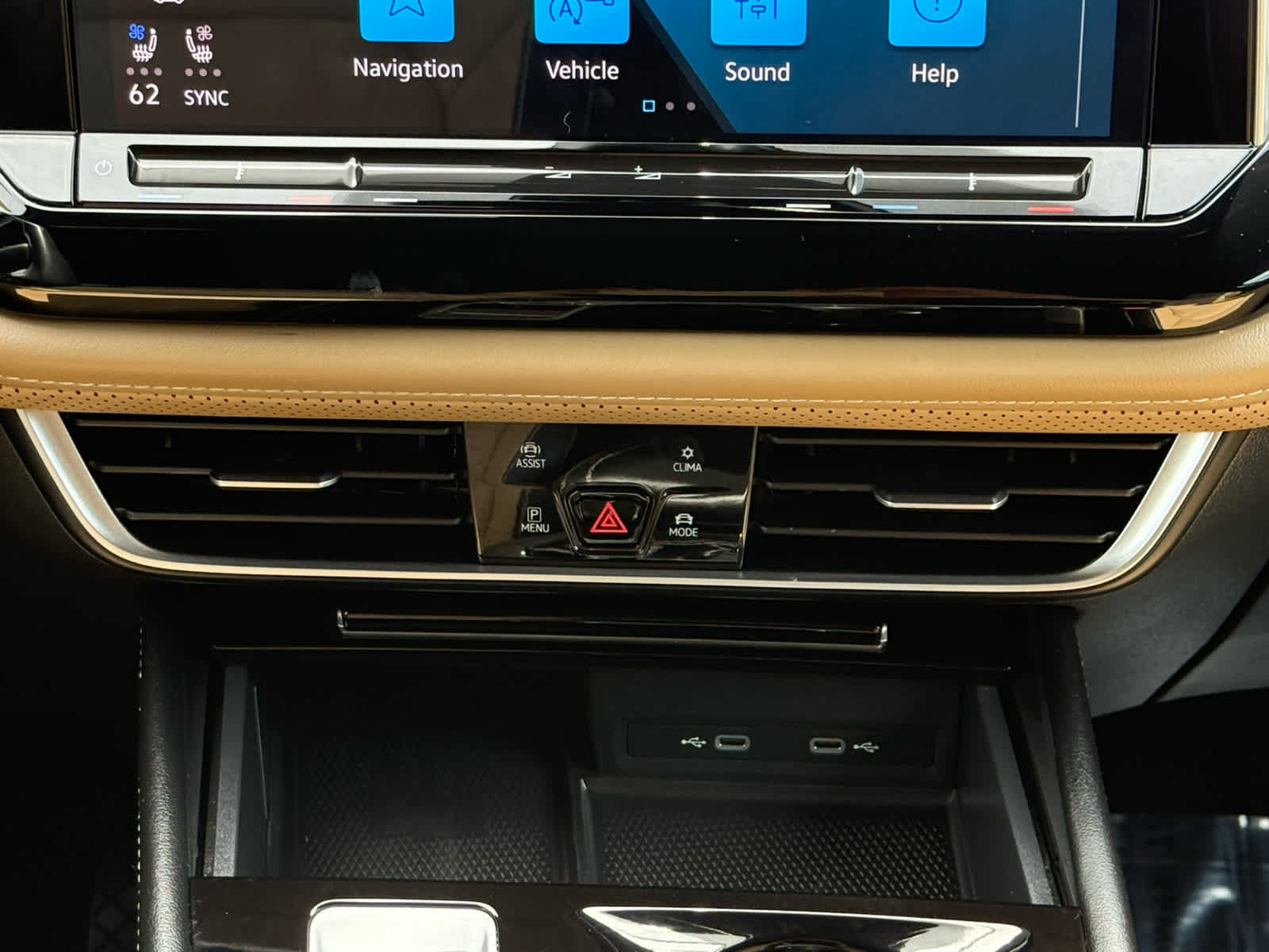 Used 2024 Volkswagen Atlas Cross Sport SE w/ Panoramic Sunroof Package AWD/4WD image 26