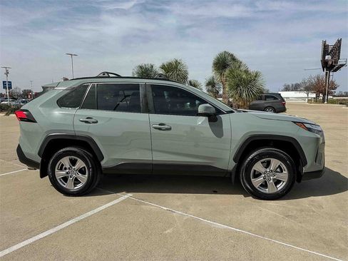 Used 2023 Toyota RAV4 XLE image 2