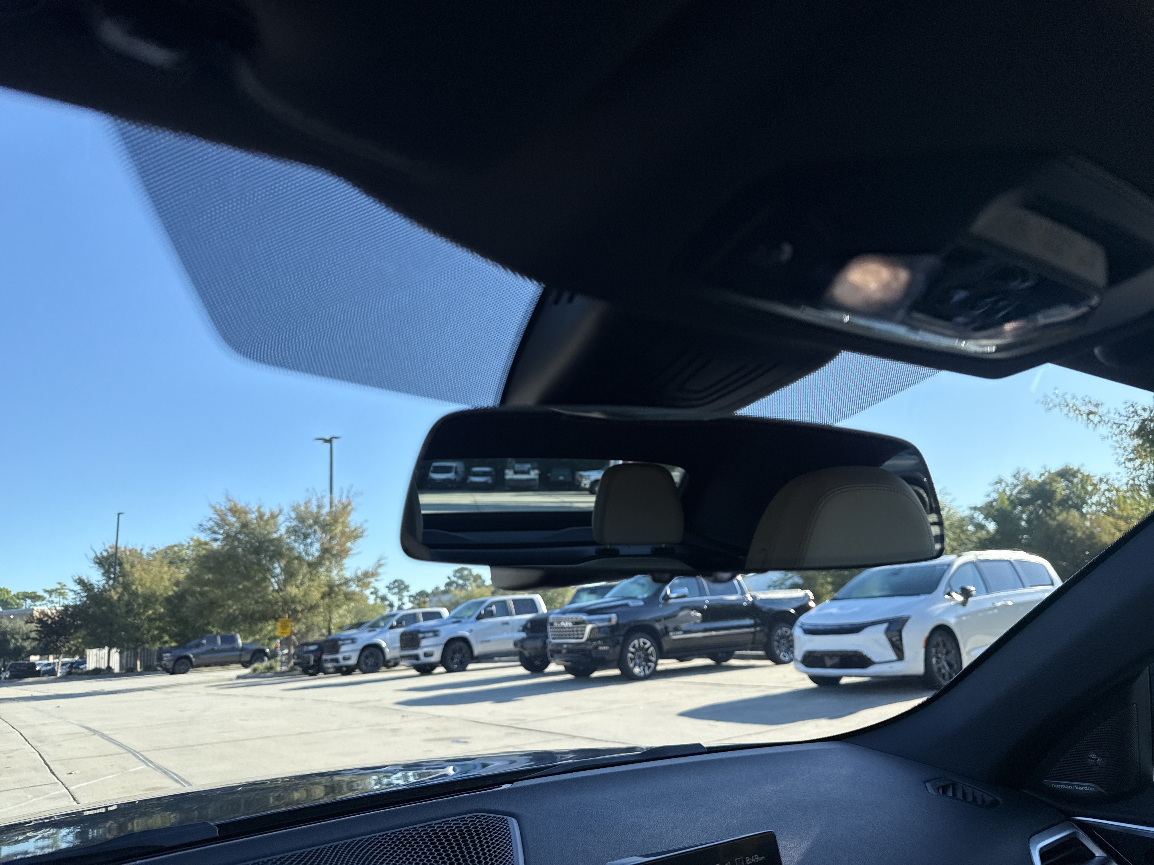 Used 2026 BMW 430i Convertible w/ Premium Package RWD image 26