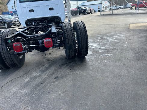 New 2027 Ford F650 2WD Crew Cab Super Duty image 9