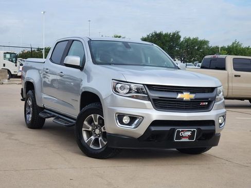 Used 2016 Chevrolet Colorado Z71 AWD/4WD image 2