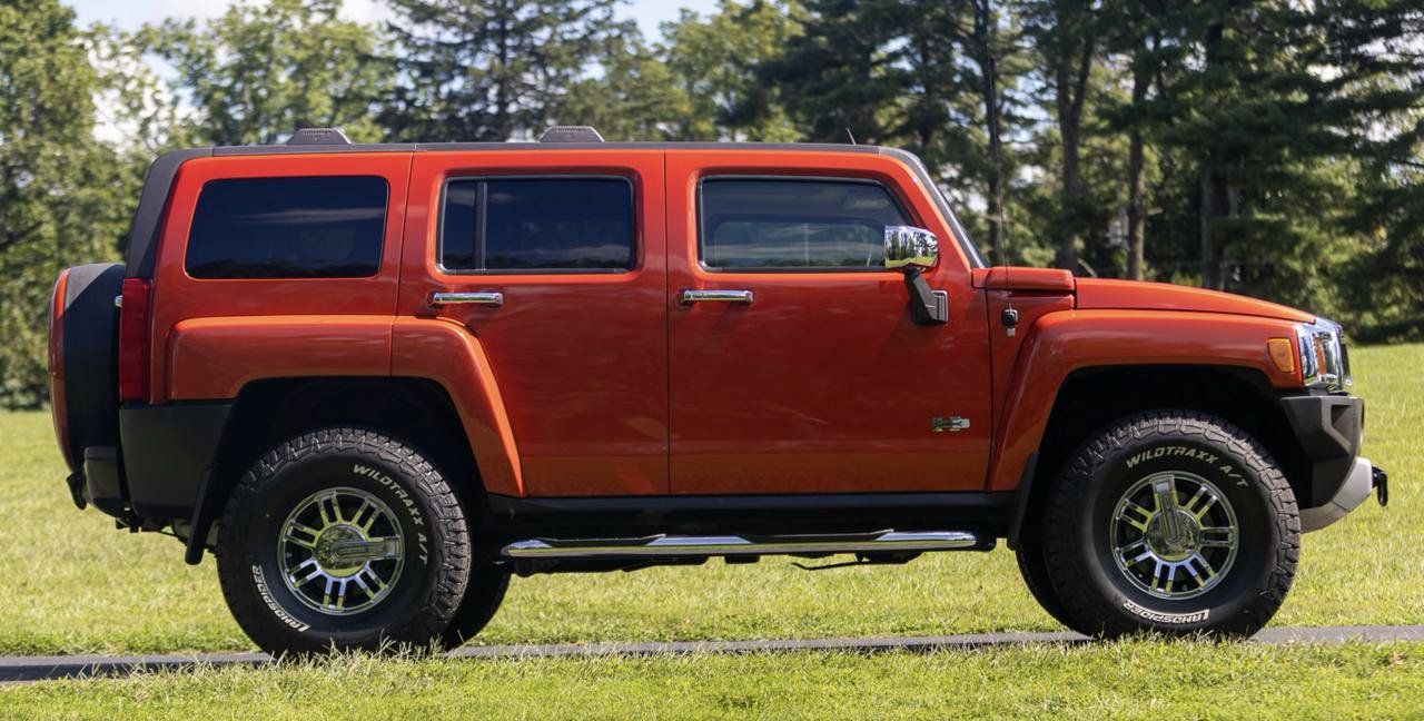 Used 2008 HUMMER H3 Alpha AWD/4WD image 2