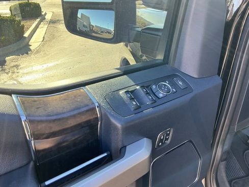 Used 2022 Ford F350 Lariat w/ Lariat Ultimate Package image 19
