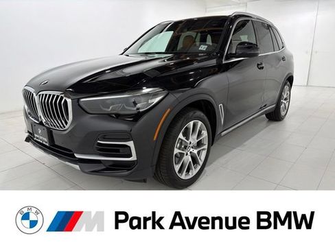 Used 2023 BMW X5 xDrive40i w/ Premium Package AWD/4WD image 1
