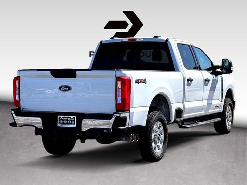 Used 2024 Ford F250 XLT image 8