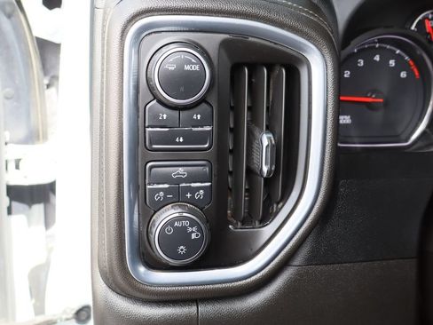 Certified 2022 Chevrolet Silverado 2500 LT AWD/4WD image 12