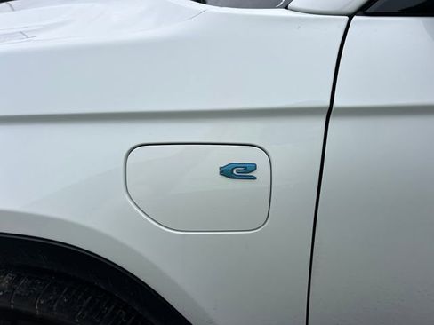 Used 2023 Jeep Grand Cherokee 4WD 4xe w/ Luxury Tech Group II image 7