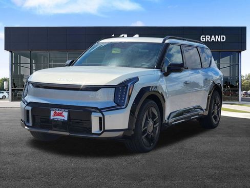 New 2026 Kia EV9 GT-Line AWD/4WD image 4