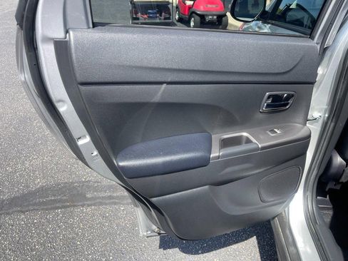 Used 2026 Mitsubishi Outlander Sport AWD image 12