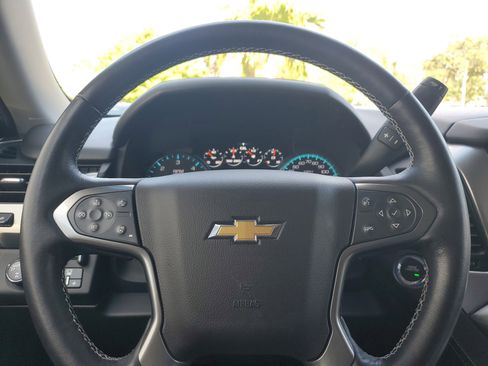 Used 2020 Chevrolet Suburban Premier image 26