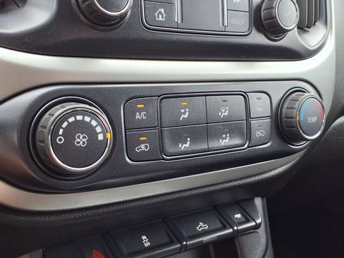 Used 2019 Chevrolet Colorado LT AWD/4WD image 27