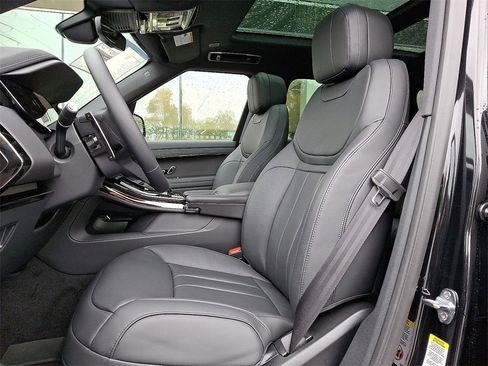 New 2025 Land Rover Range Rover Sport Dynamic SE image 10