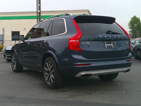 Used 2019 Volvo XC90 T6 Momentum image 7