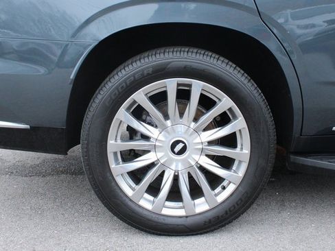 Used 2021 Cadillac Escalade Premium Luxury w/ Driver Assist Tech Package image 42