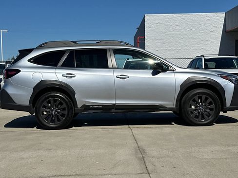 Certified 2025 Subaru Outback Onyx Edition w/ Popular Package #2 AWD/4WD image 2