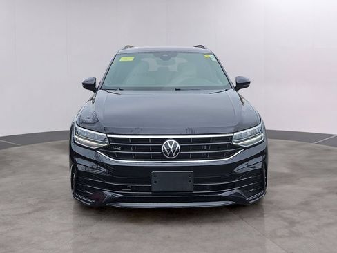 Used 2023 Volkswagen Tiguan SE R-Line AWD/4WD image 2
