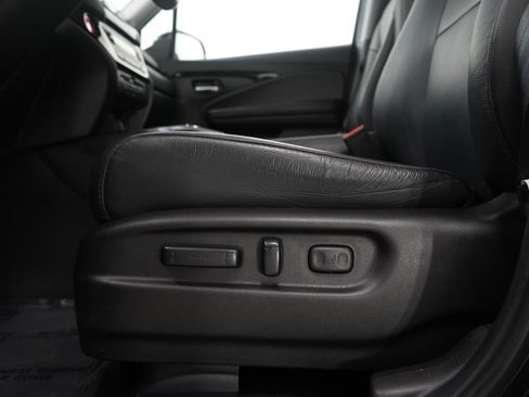 Used 2020 Honda Pilot Touring image 25