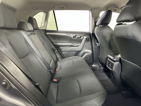 Used 2021 Toyota RAV4 LE image 64