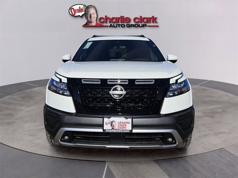 New 2025 Nissan Pathfinder Rock Creek image 9