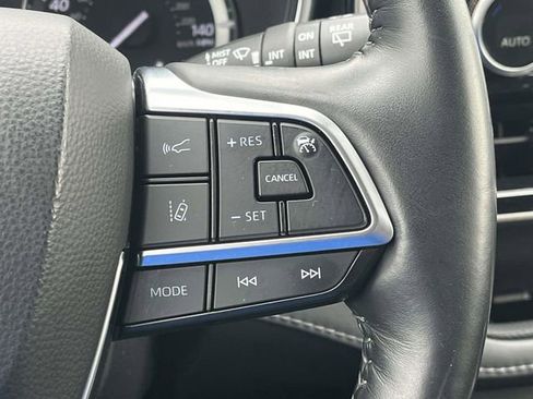 Used 2021 Toyota Highlander Limited image 30