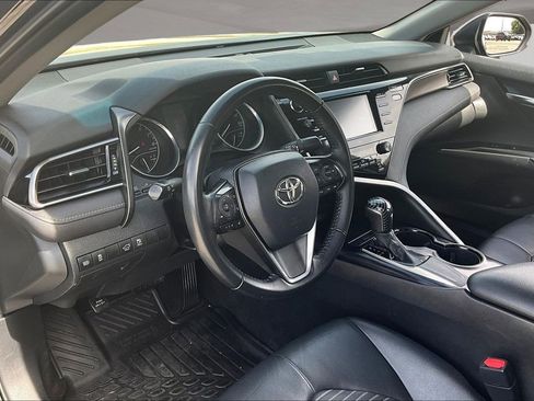 Used 2020 Toyota Camry SE image 17