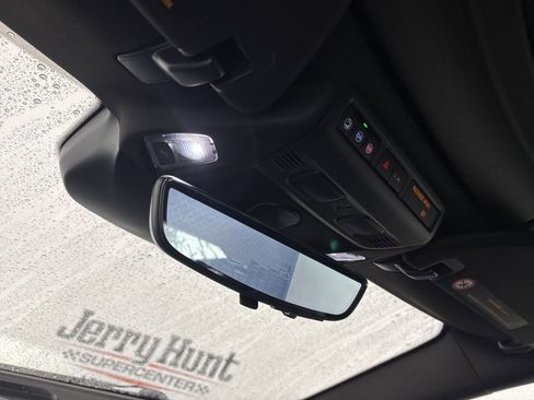 Used 2024 Chevrolet Corvette Stingray Coupe w/ 1LT image 17