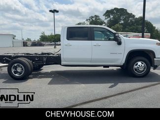 New 2026 Chevrolet Silverado 3500 LT w/ Convenience Package AWD/4WD video 2