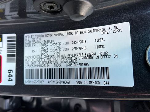 Used 2022 Toyota Tacoma TRD Off-Road image 26