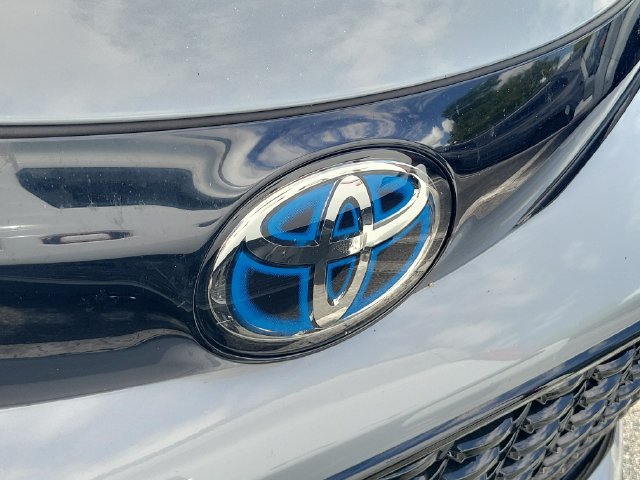 Used 2025 Toyota Sienna XSE w/ XSE Plus Package FWD image 5