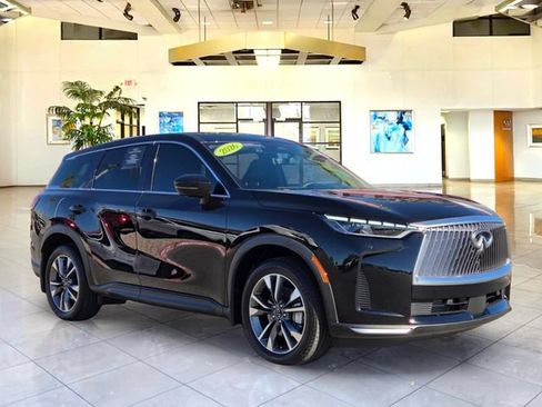 Certified 2026 INFINITI QX60 Pure w/ Cargo Package AWD/4WD image 3