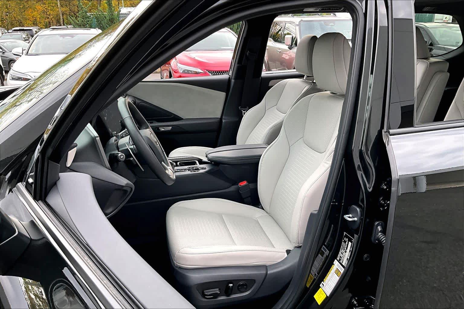 Certified 2026 Lexus TX 350 AWD w/ Technology Package image 21