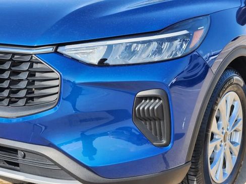 Used 2023 Ford Escape Active w/ Cold Weather Package image 16