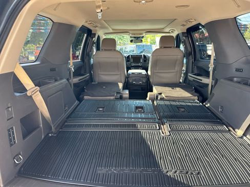 Used 2021 Ford Expedition Limited image 20