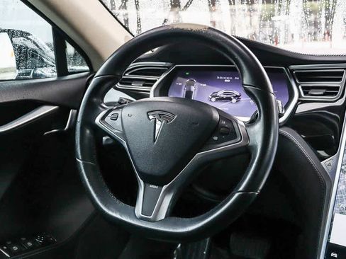 Used 2013 Tesla Model S image 14