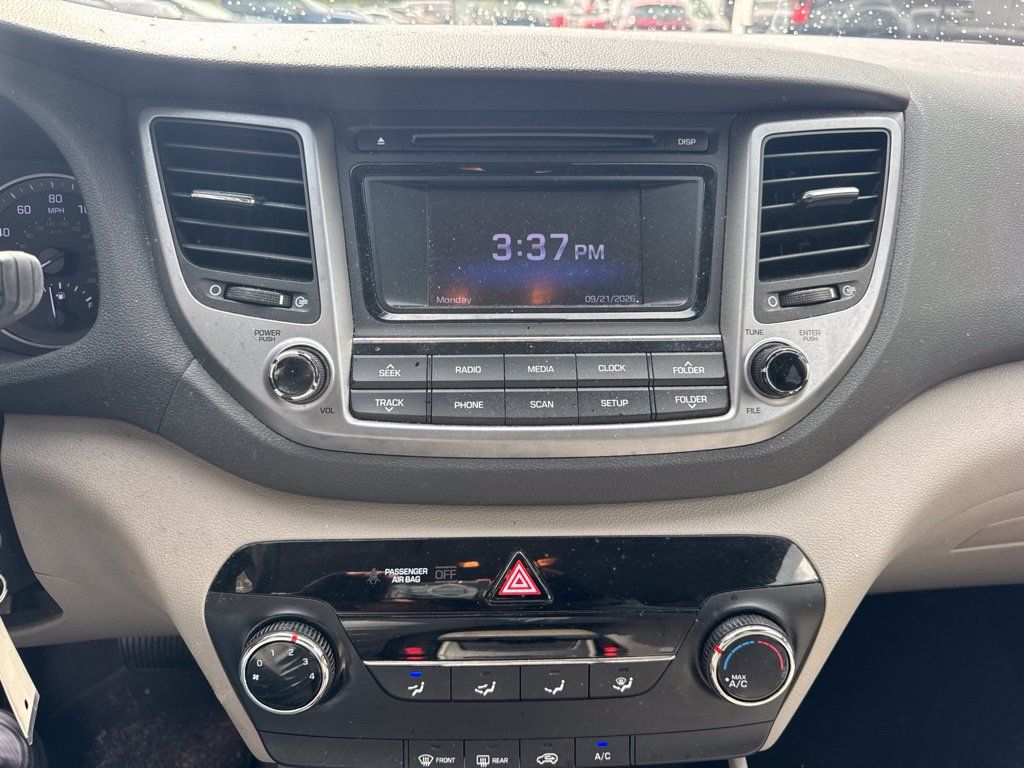 Used 2018 Hyundai Tucson SE FWD image 12
