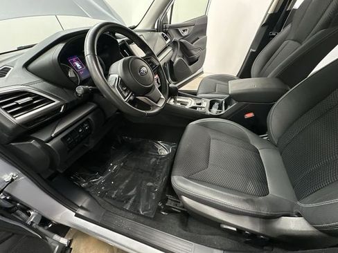 Used 2019 Subaru Forester Premium image 16