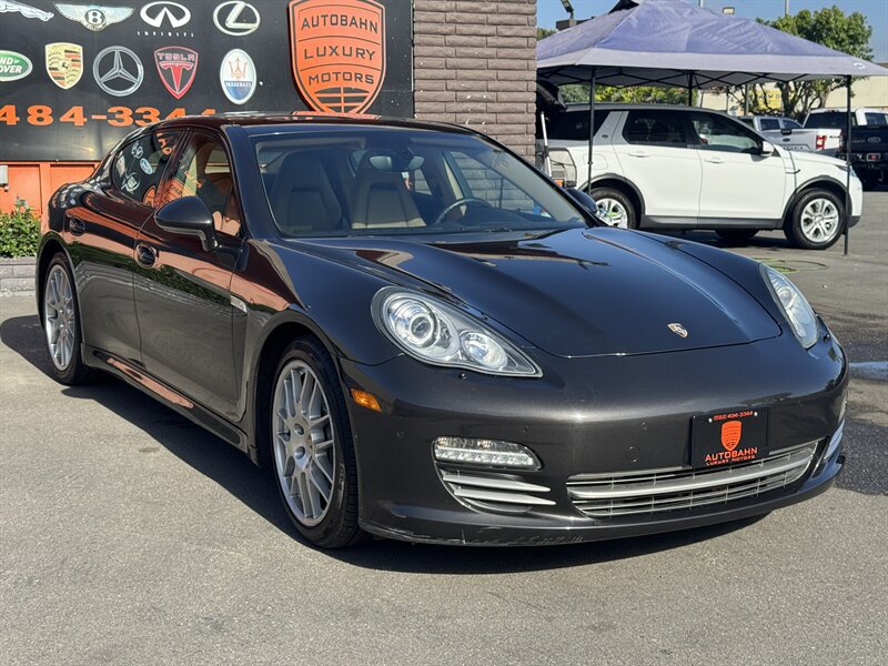Used 2013 Porsche Panamera image 25