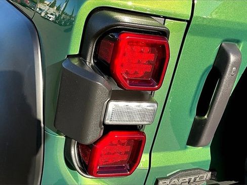 Used 2022 Ford Bronco Raptor image 22